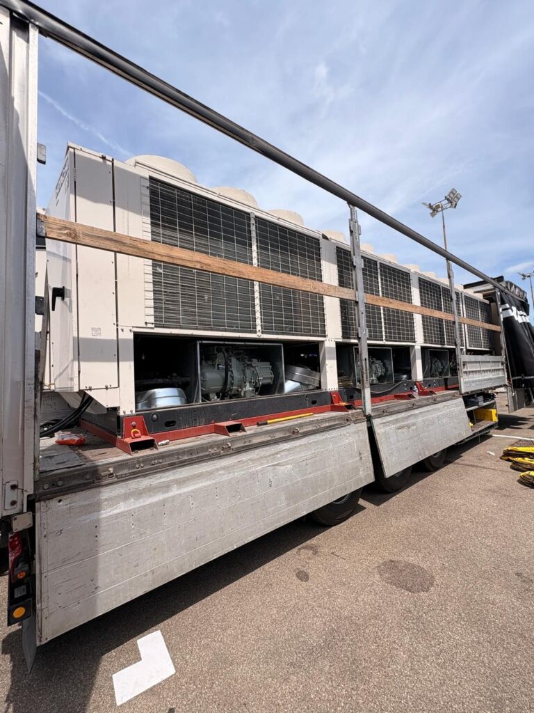 Chiller a noleggio installati su rimorchio per evento